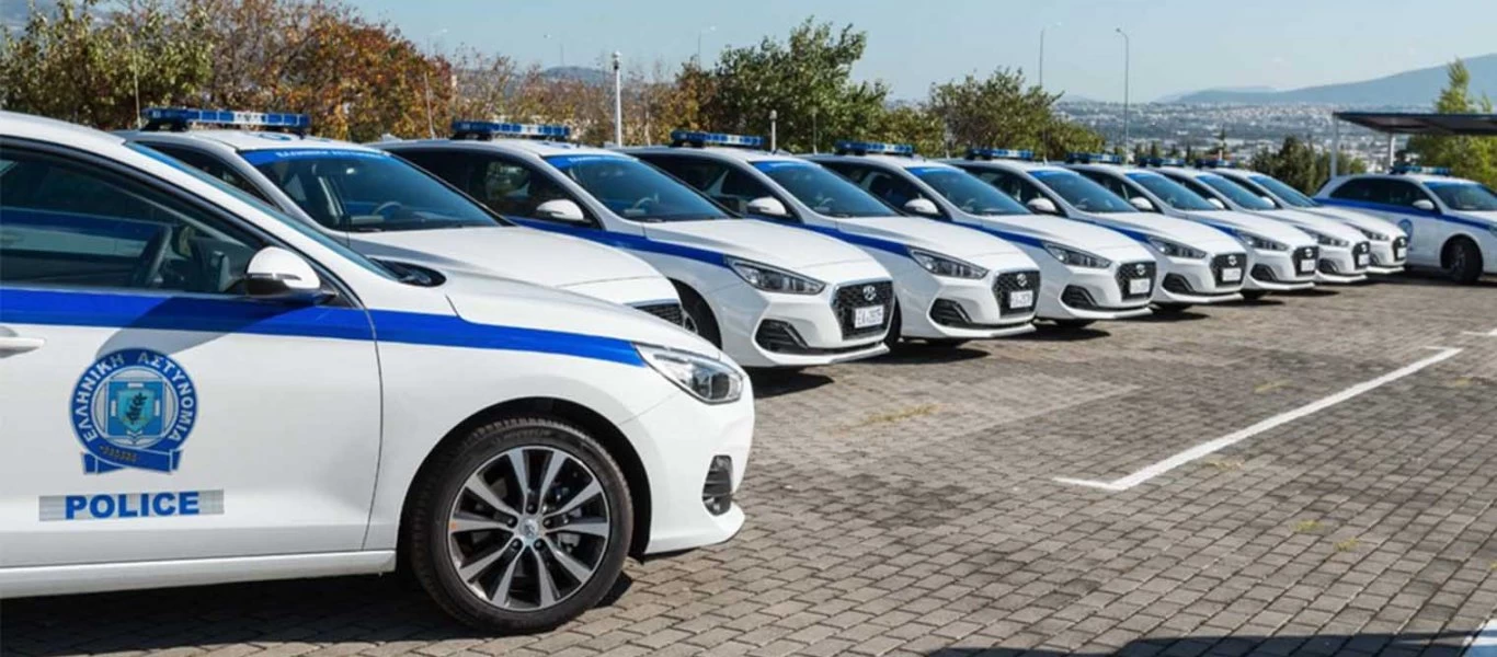 Ξεκινούν περιπολίες με μεγάφωνα από την ΕΛΑΣ με μήνυμα και στα Αραβικά - Στόχος οι δημόσιες συναθροίσεις 